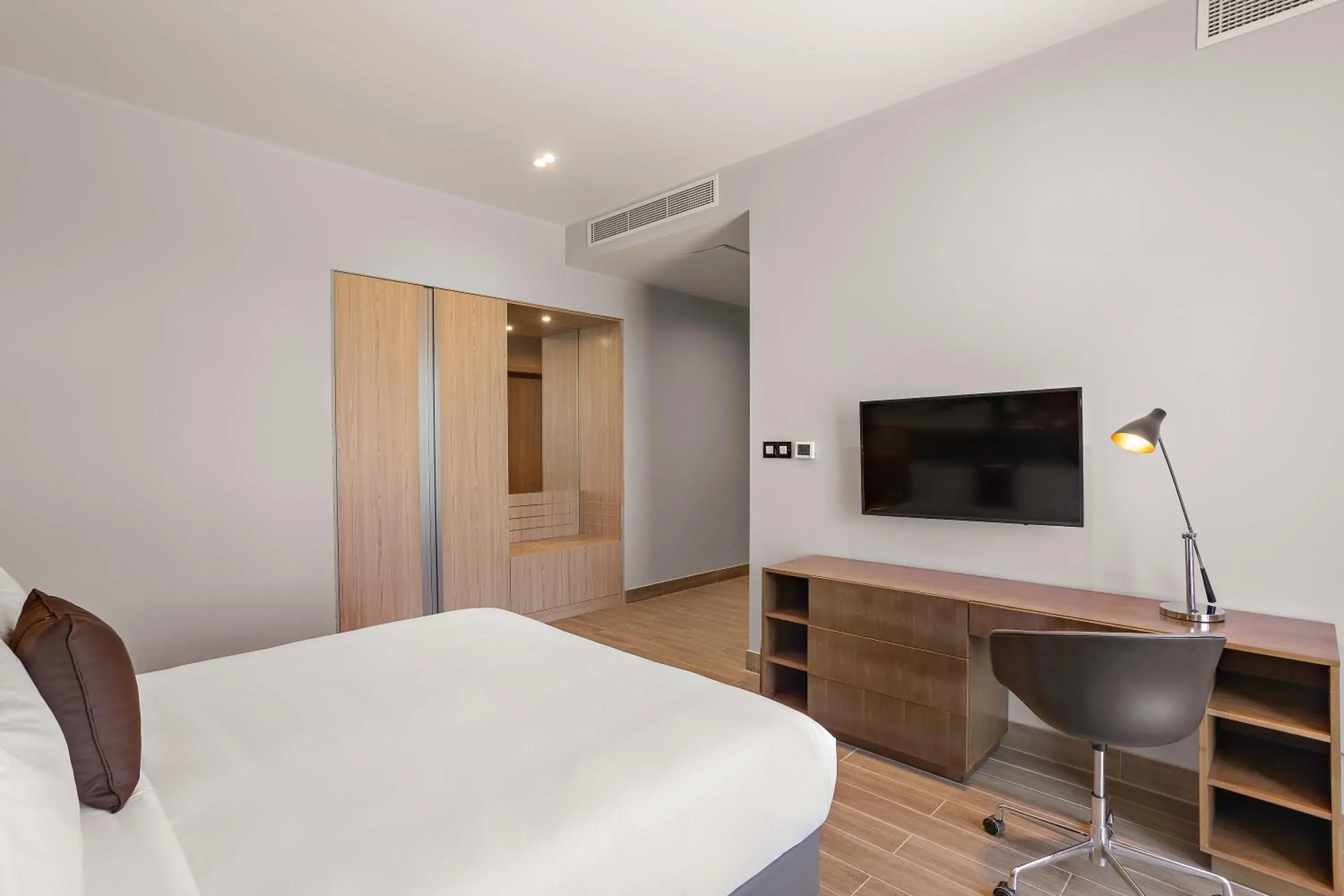 Royal Suite City View in Barcelo Hotel & Residences, Bahrain Royal Suite City View in Barcelo Hotel & Residences, Bahrain