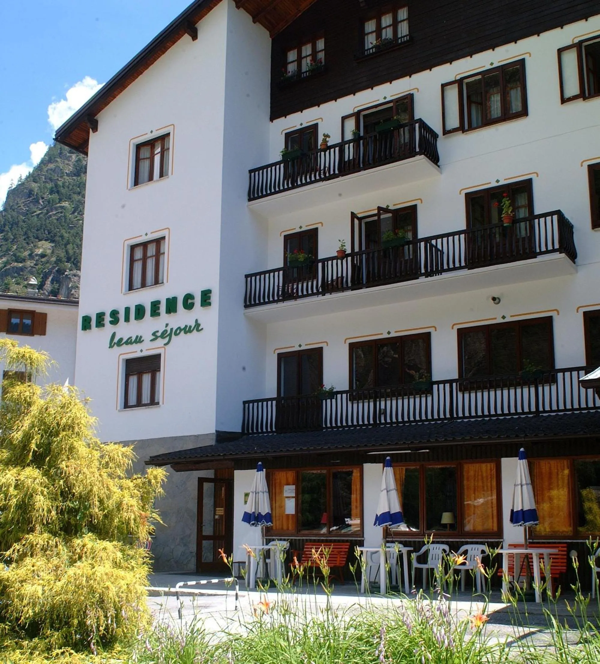 Property building in Residence Beau Sejour