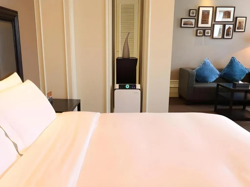 Bed in Jinjiang Metropolo Hotel Classiq YMCA People Square