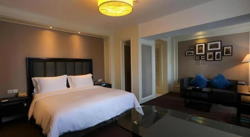 Bed in Jinjiang Metropolo Hotel Classiq YMCA People Square