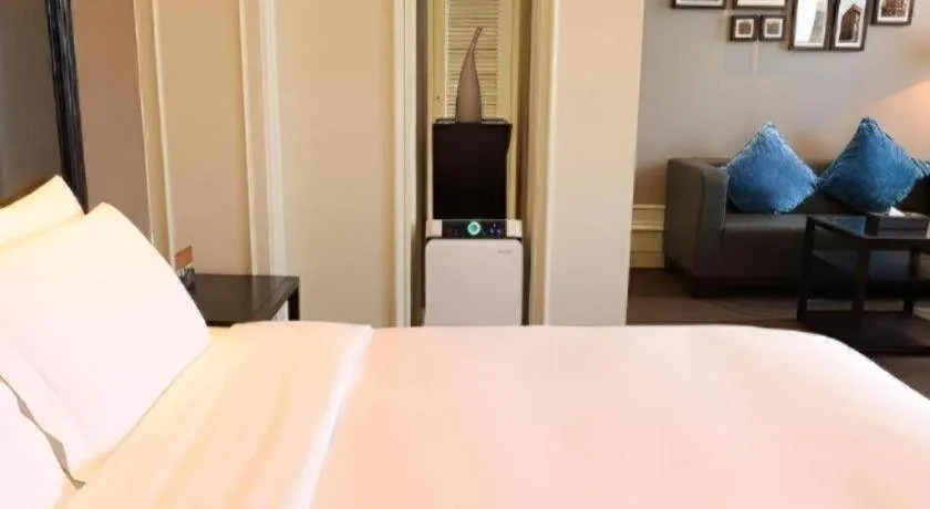 Bed in Jinjiang Metropolo Hotel Classiq YMCA People Square