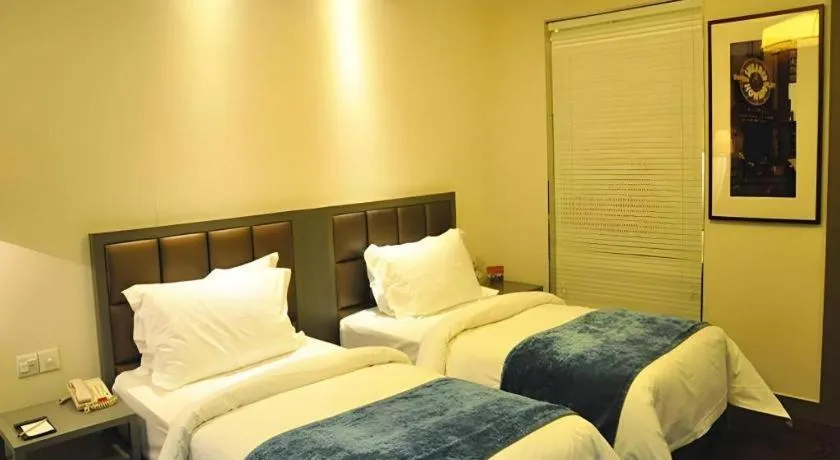 Bed in Jinjiang Metropolo Hotel Classiq YMCA People Square