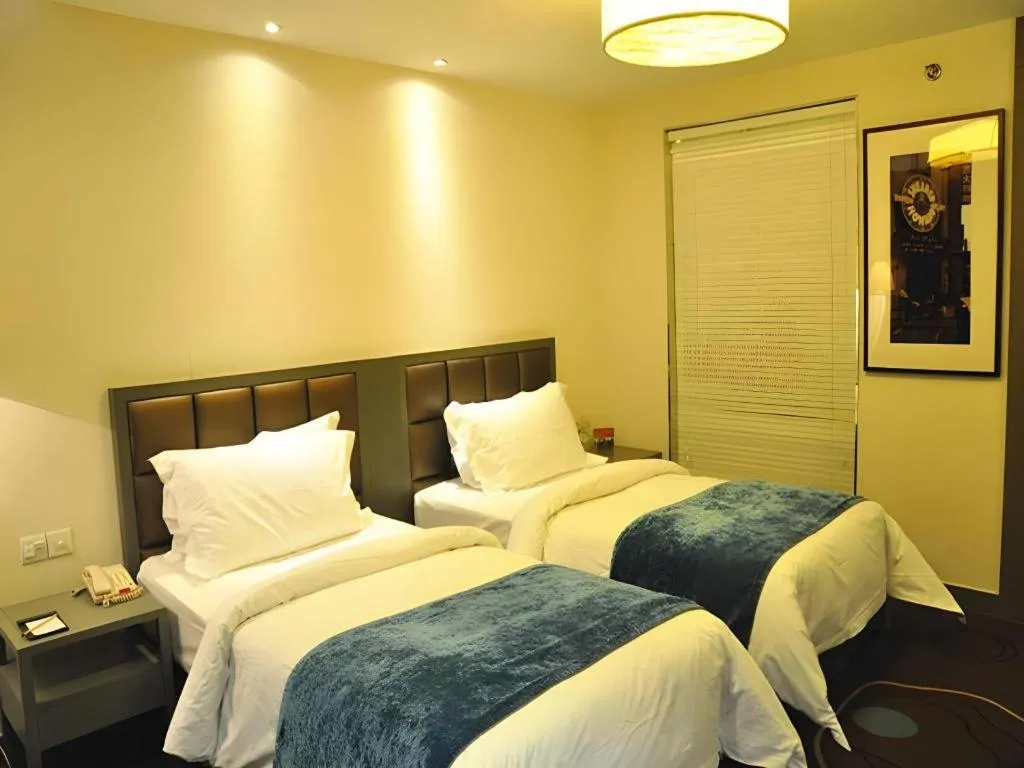 Bed in Jinjiang Metropolo Hotel Classiq YMCA People Square