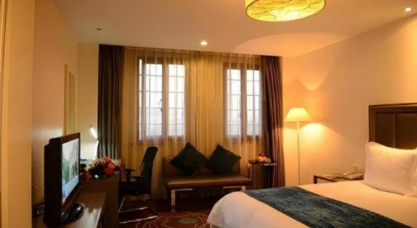 Bed in Jinjiang Metropolo Hotel Classiq YMCA People Square