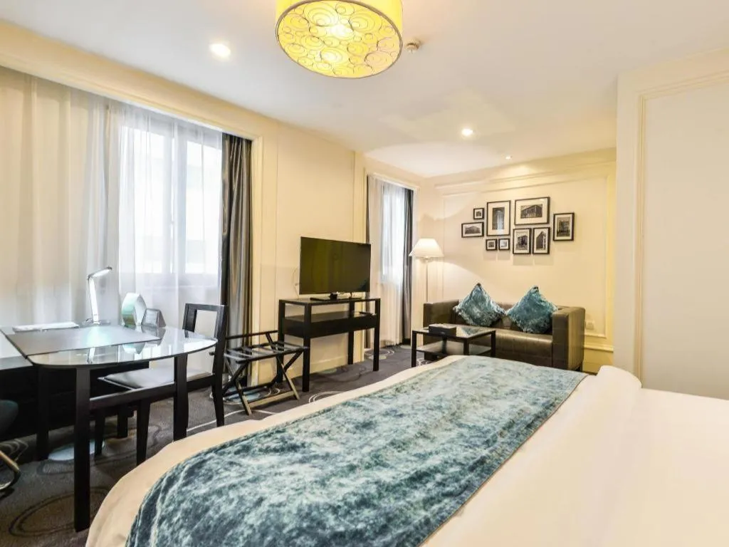 Bed in Jinjiang Metropolo Hotel Classiq YMCA People Square