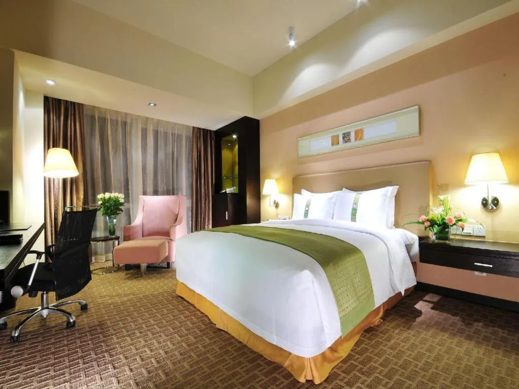 Bed in Holiday Inn Xi'an Greenland Century City By IHG