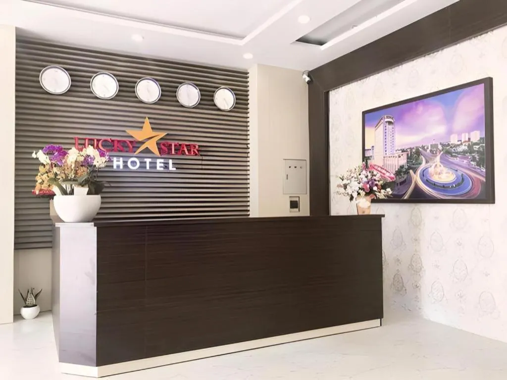LUCKY STAR HOTEL