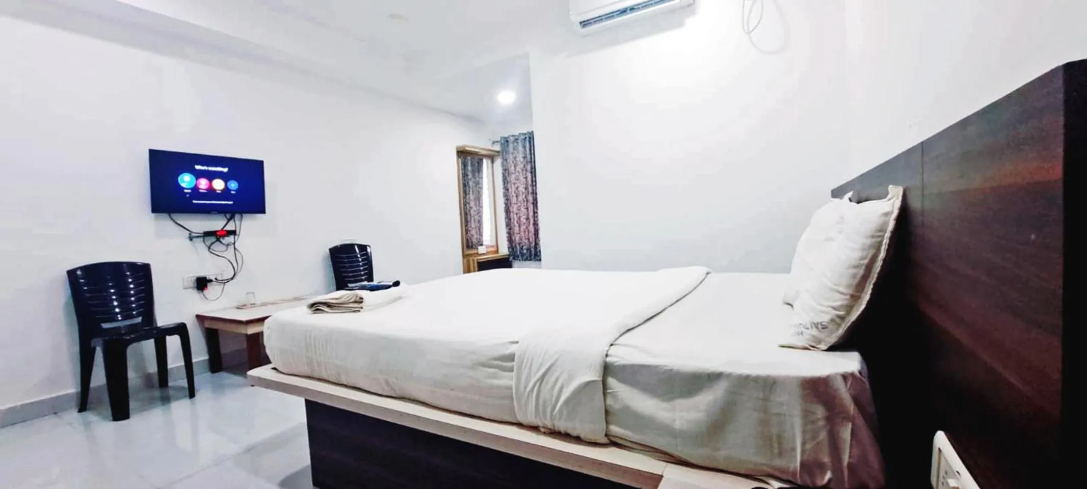 Bedroom, Bed in Hotel White Stone Premier Inn