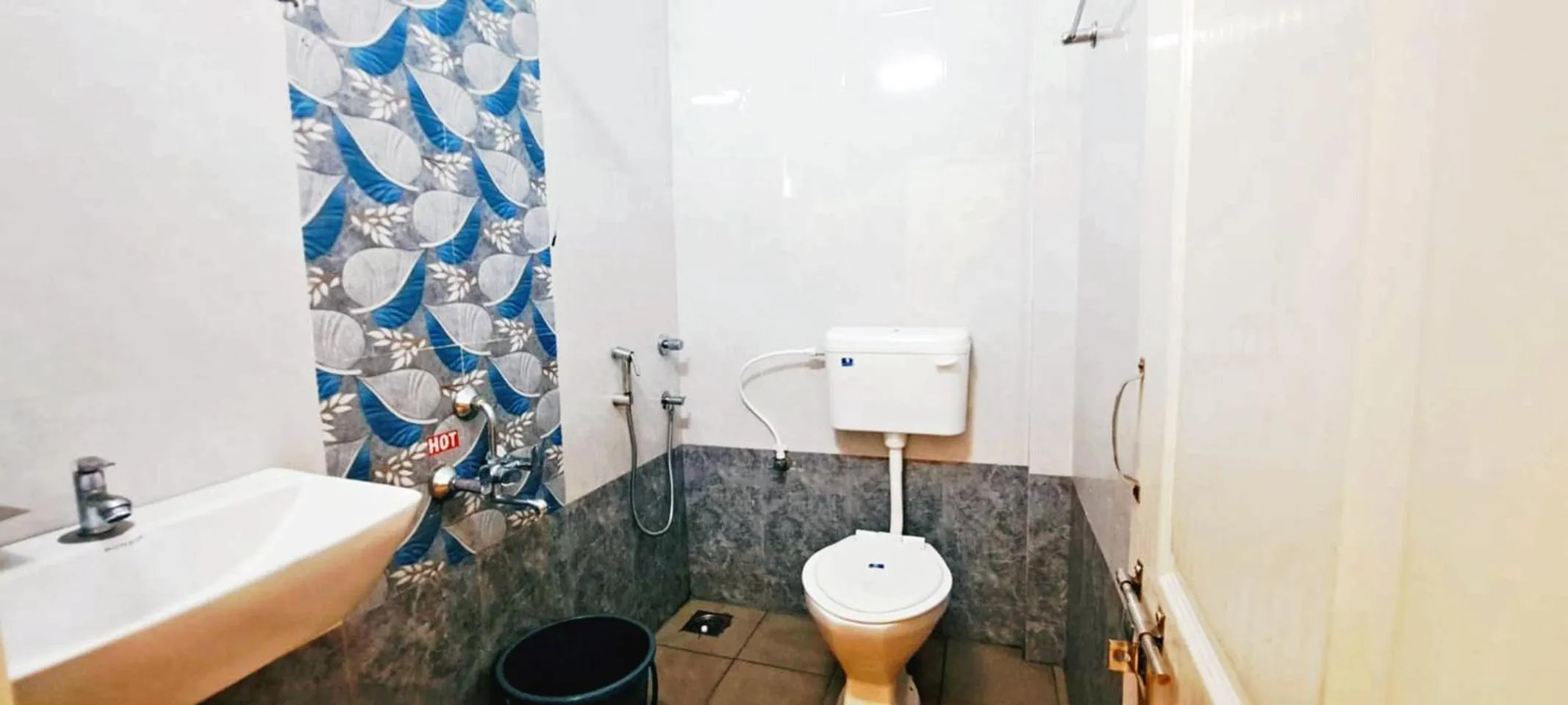 Bathroom in Hotel White Stone Premier Inn