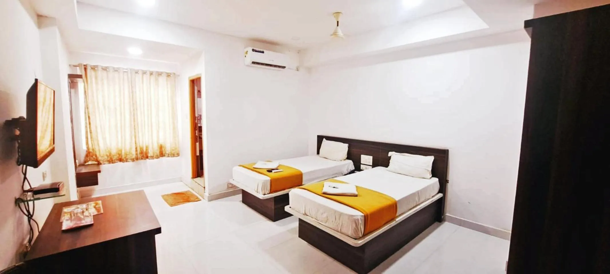 Bedroom, Bed in Hotel White Stone Premier Inn