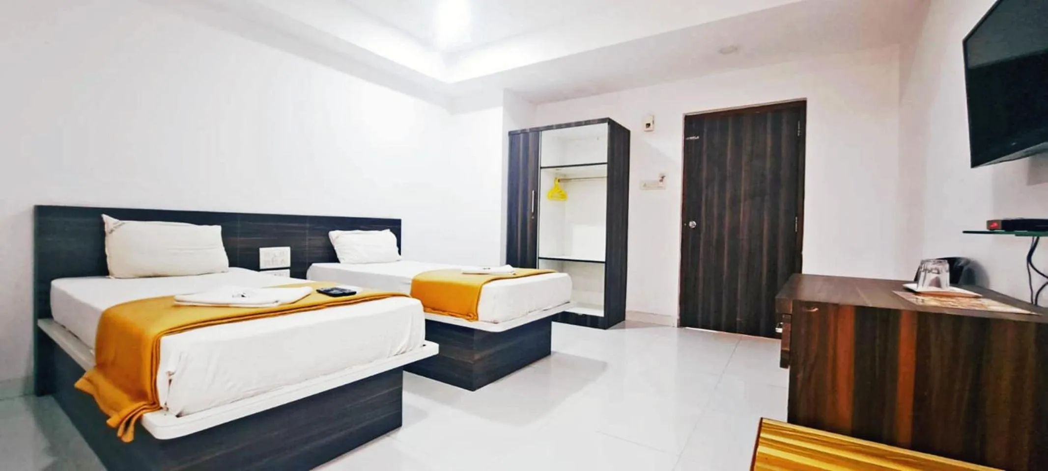 Bedroom, Bed in Hotel White Stone Premier Inn