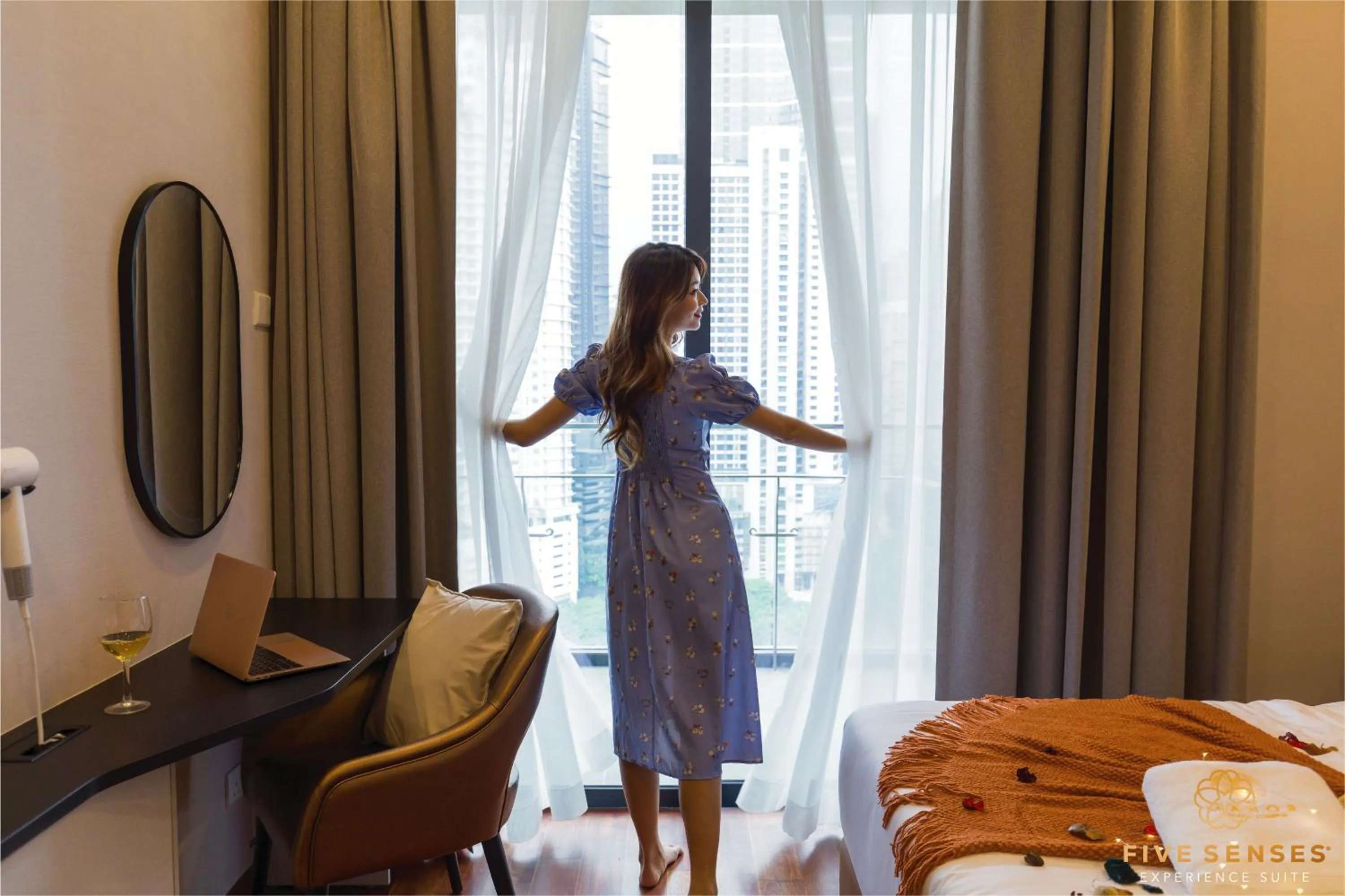 View (from property/room), Bed in The Manor Residence KLCC by Five Senses