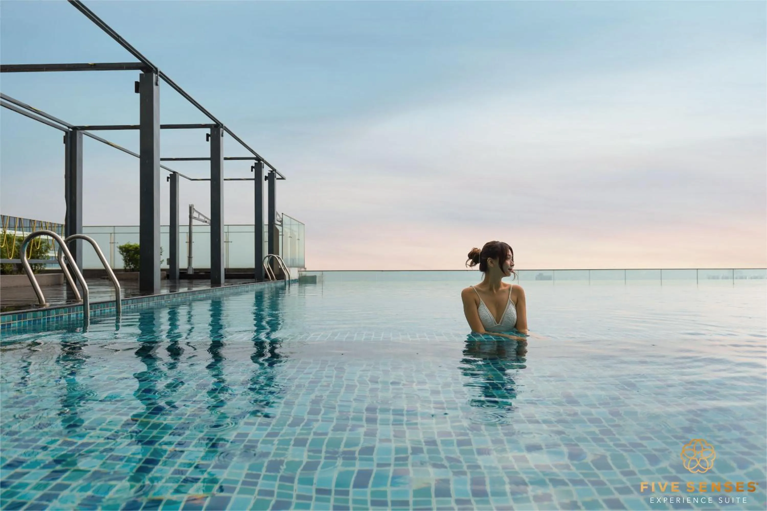 Swimming pool in The Manor Residence KLCC by Five Senses