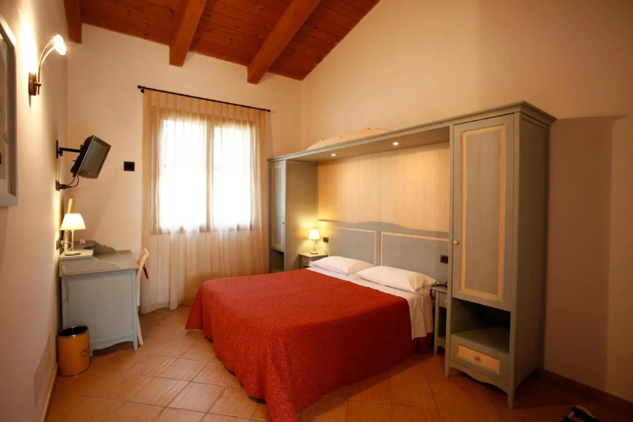 Bed in Due Ponti Village