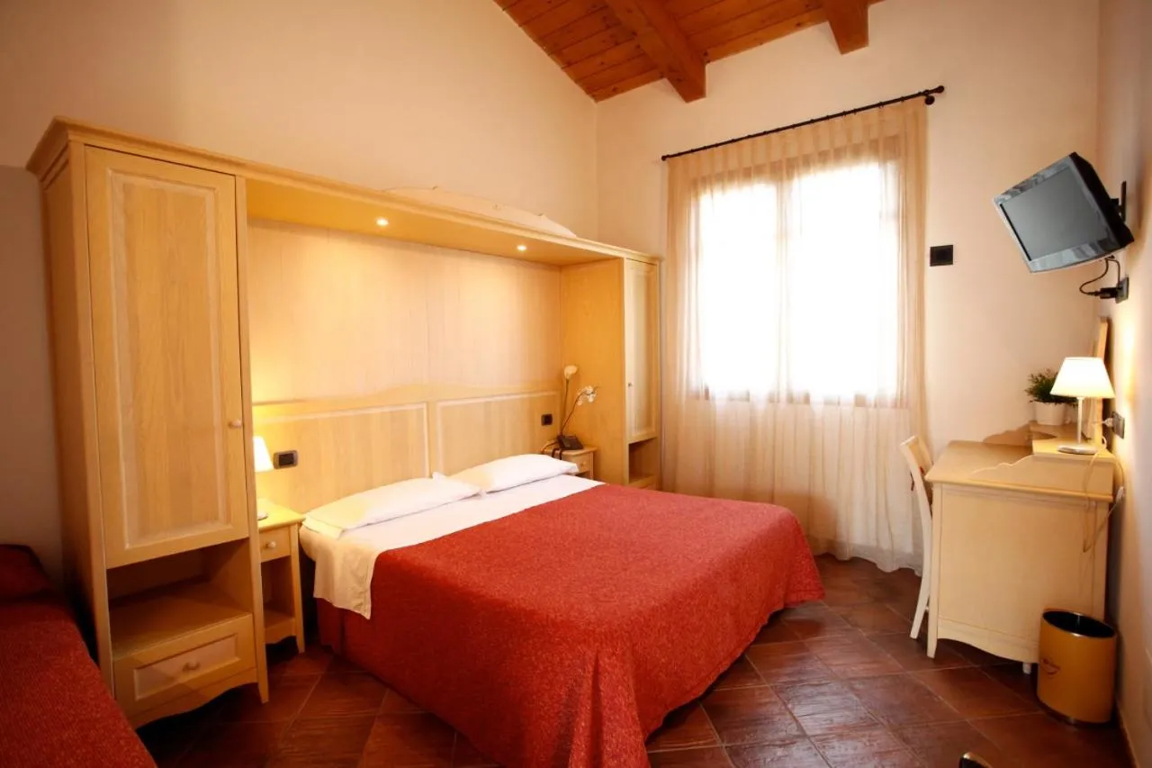 Bed in Due Ponti Village