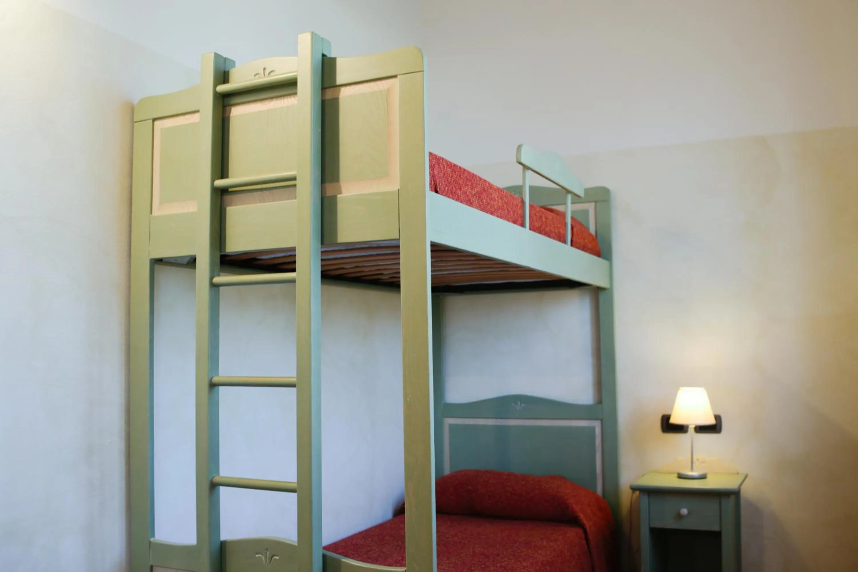 bunk bed, Bed in Due Ponti Village