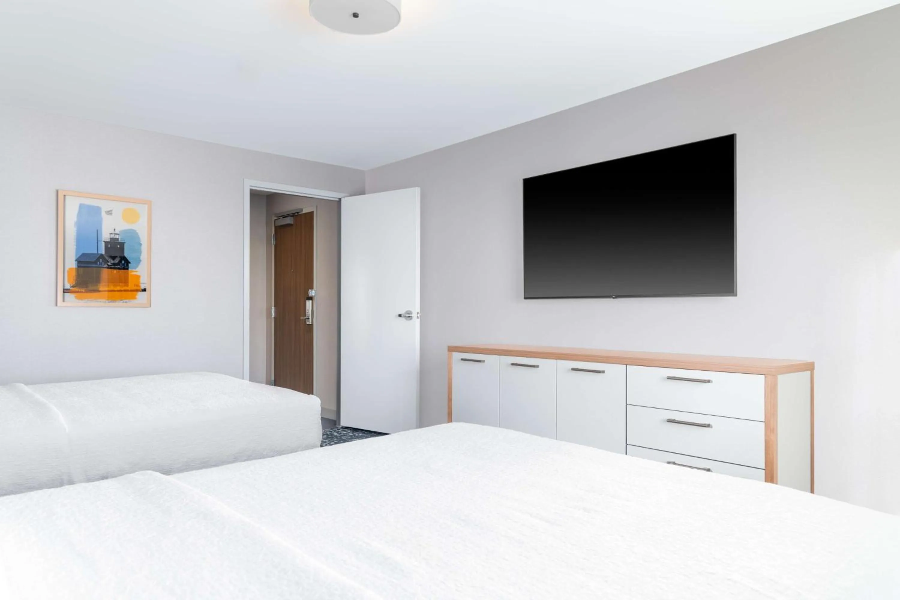 Bed in Homewood Suites By Hilton Holland