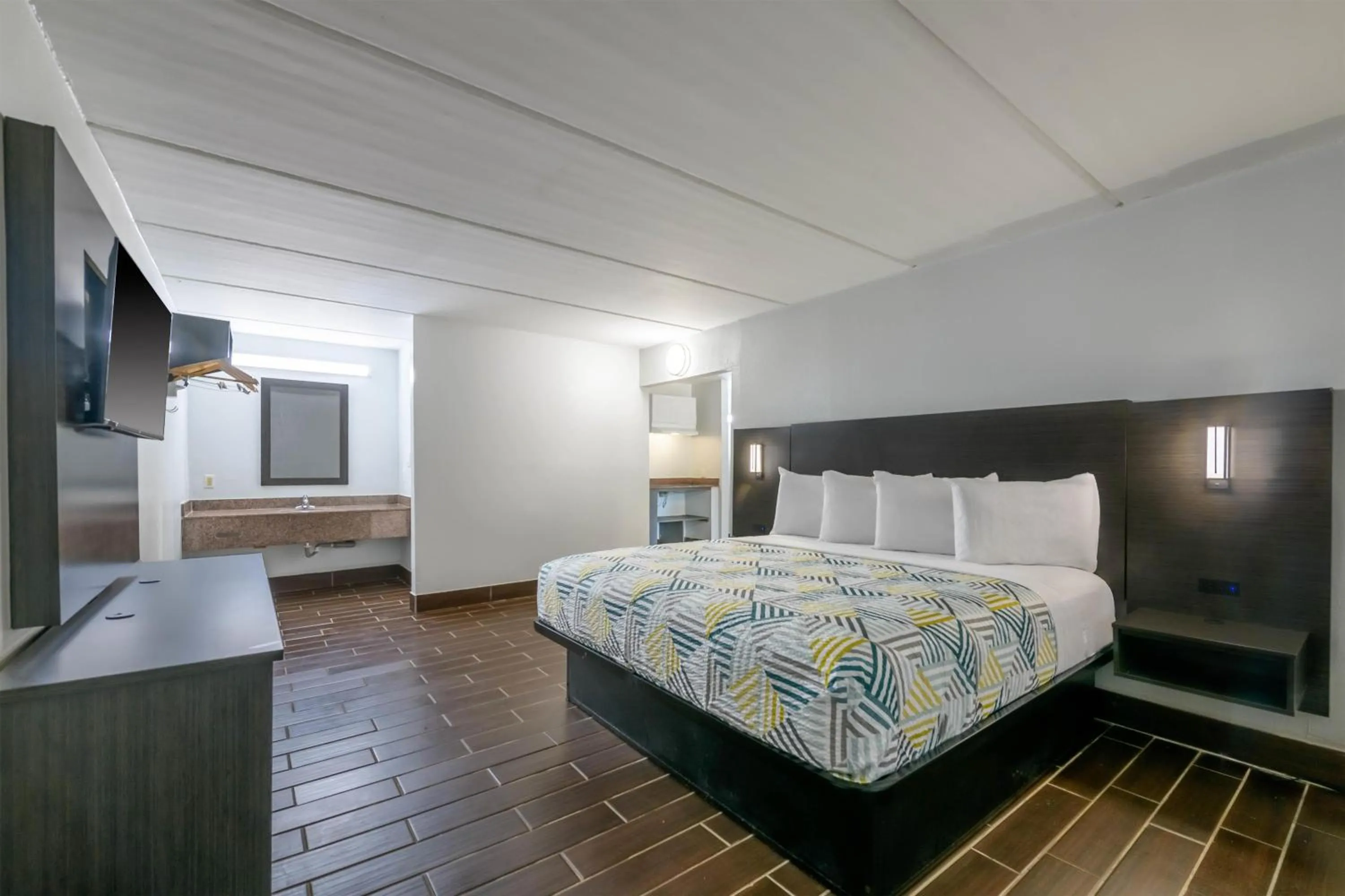 Bedroom, Bed in Motel 6 Stockbridge GA Hwy 138 W