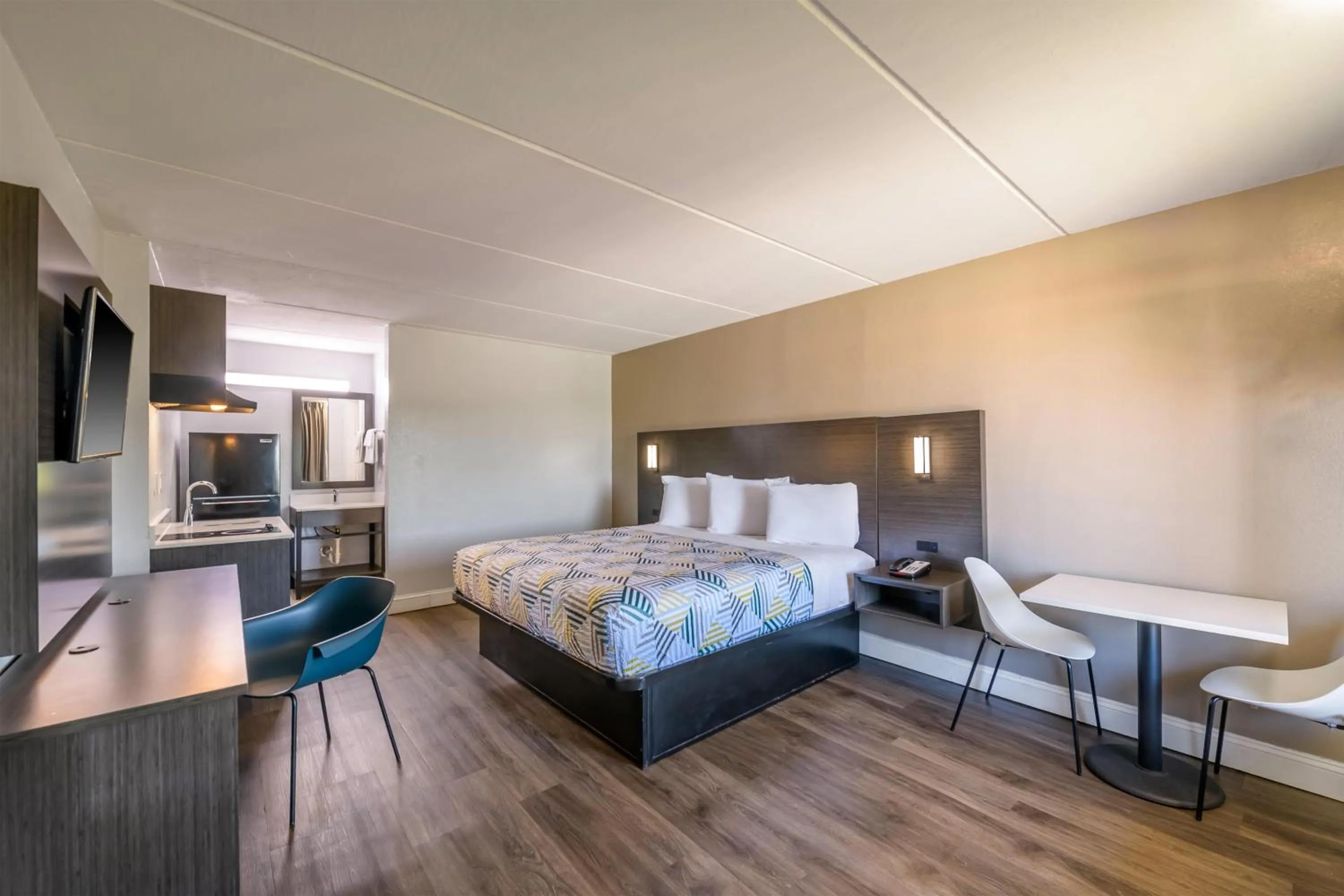 Bedroom, Bed in Motel 6 Stockbridge GA Hwy 138 W