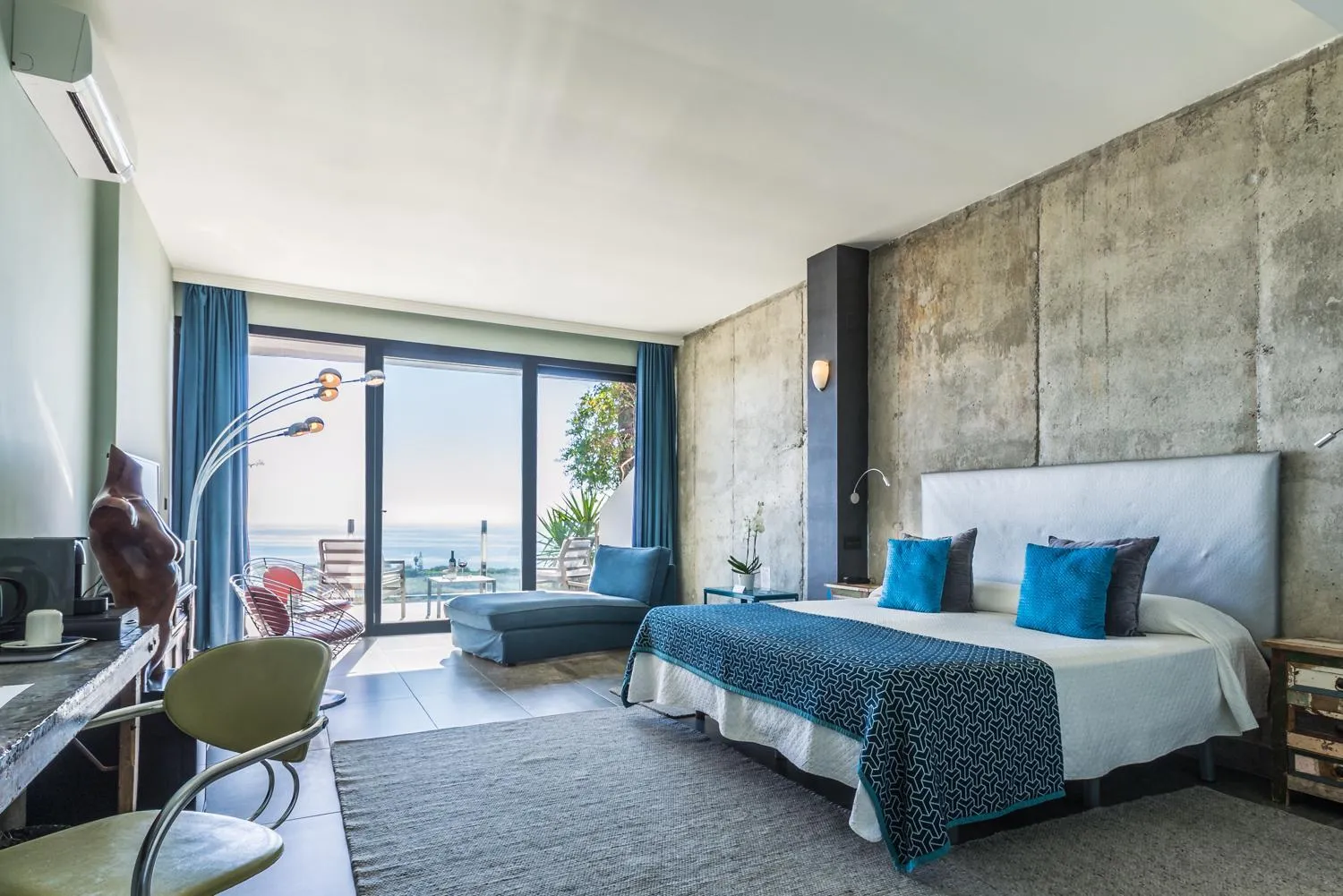 Bedroom, Bed in Hotel Miba