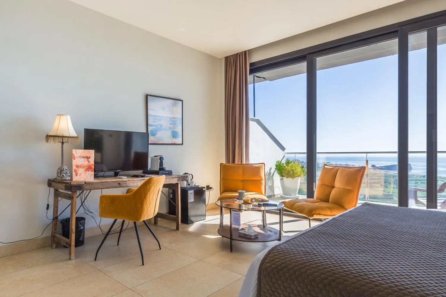 View (from property/room), Bed in Hotel Miba