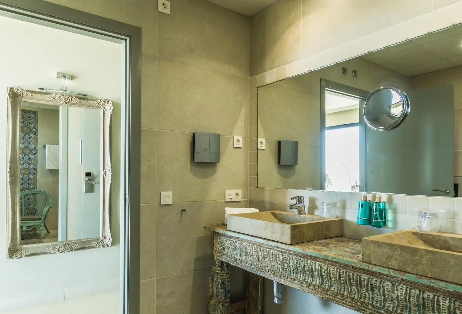 Queen Suite with Sea View in Hotel Miba Queen Suite with Sea View in Hotel Miba