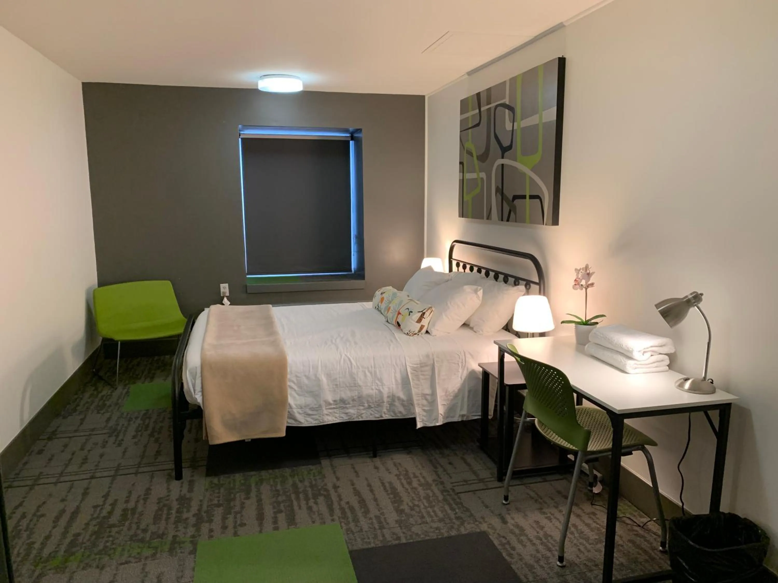 Bed in HI Calgary City Centre - Hostel