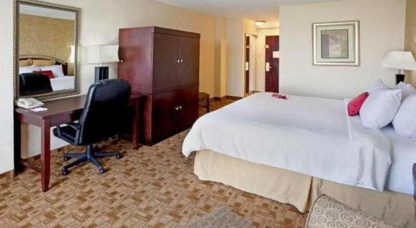 Bed in Radisson Hotel Austin - University