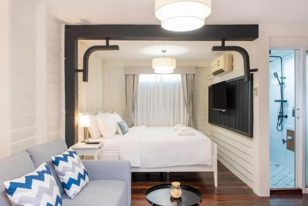 Bed in Resort Bangphlat