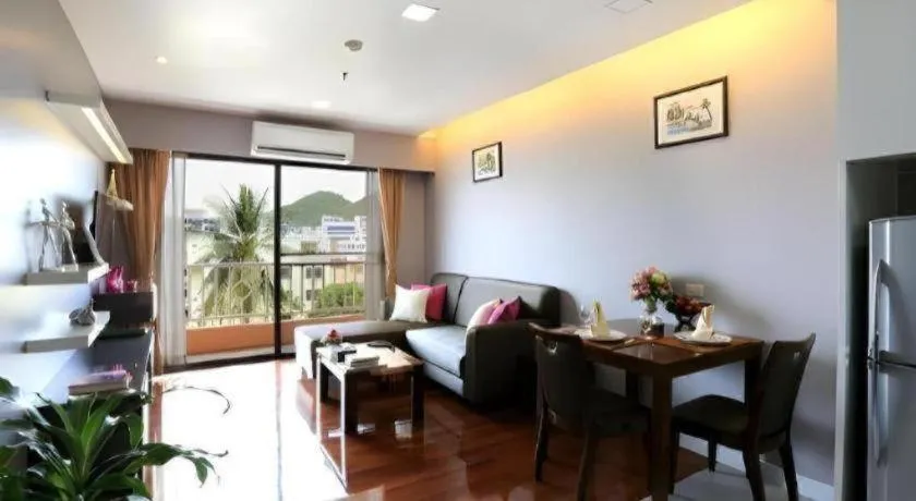 J Town serviced Apartments&hotel