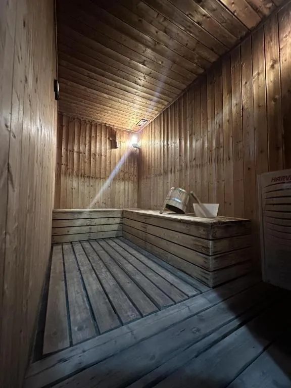 J Town serviced Apartments&hotel