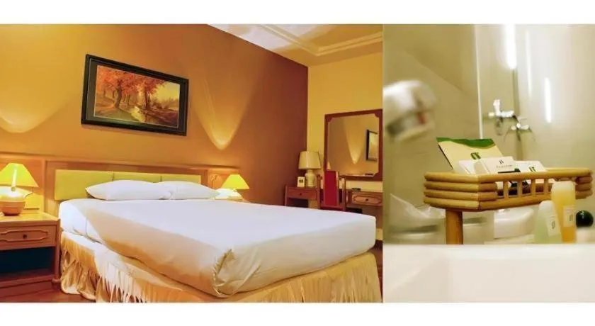 Bed in Purnama Hotel