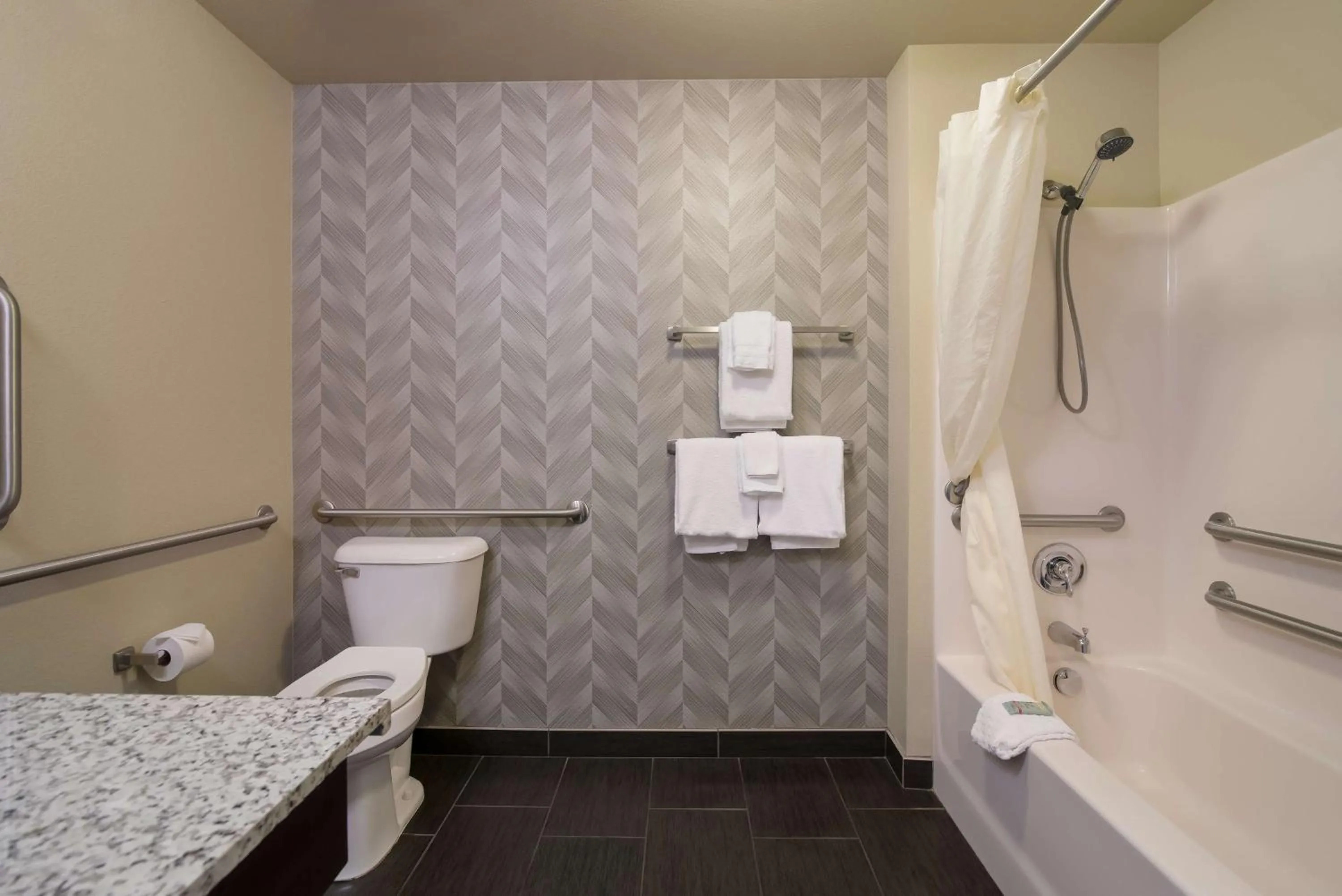 Bathroom in Best Western Roosevelt Place