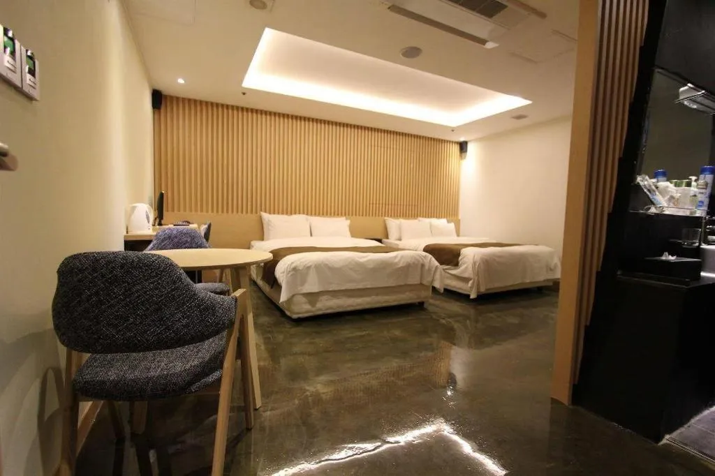 Bed in Nox Boutique Hotel