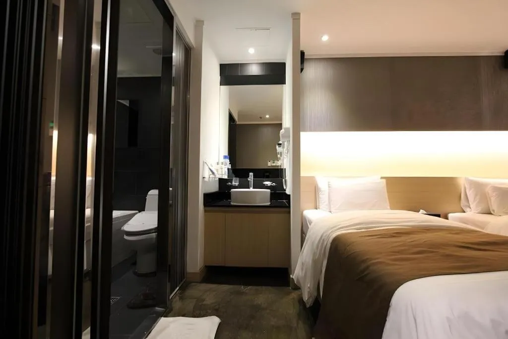 Bed in Nox Boutique Hotel