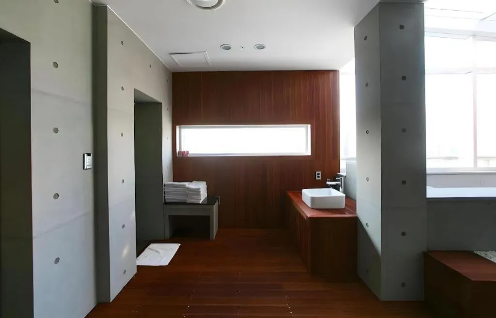 Bed in Nox Boutique Hotel