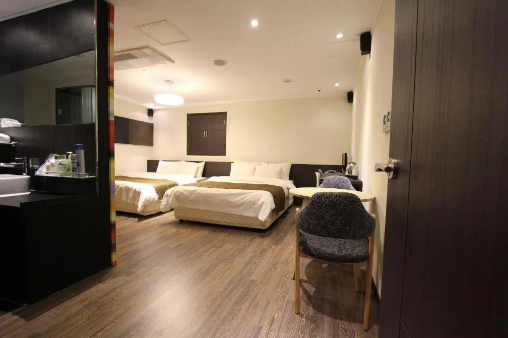 Bed in Nox Boutique Hotel