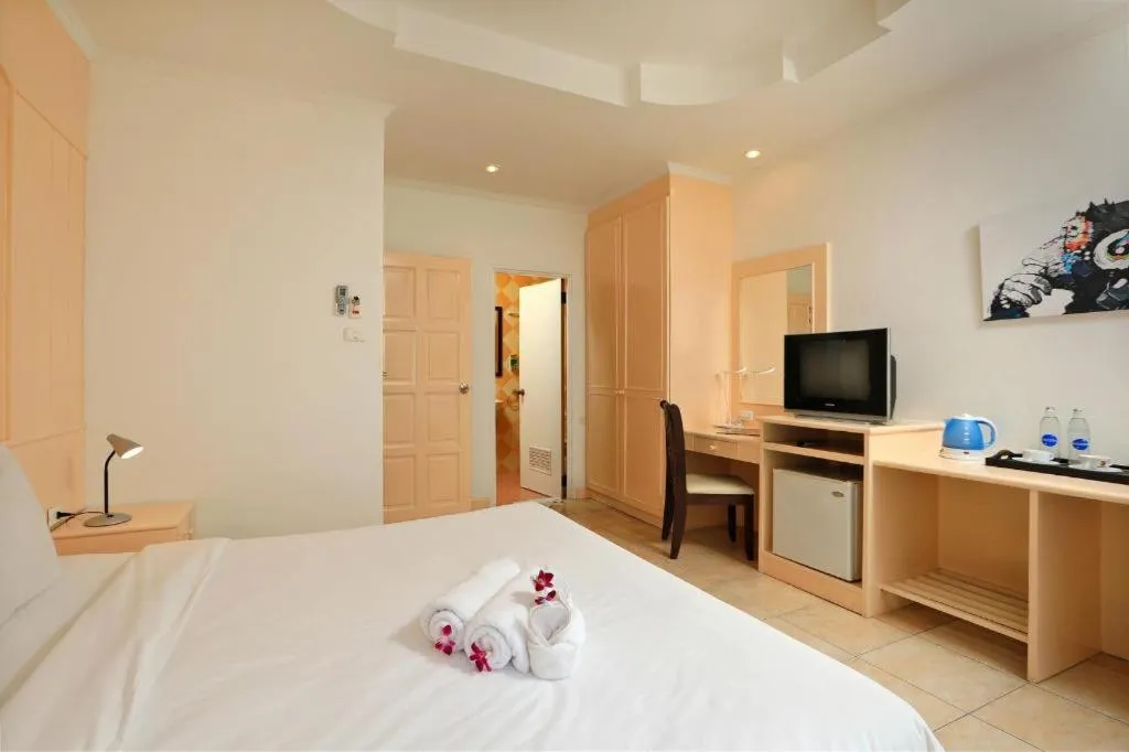 Bed in Gorgeous Boutique Room