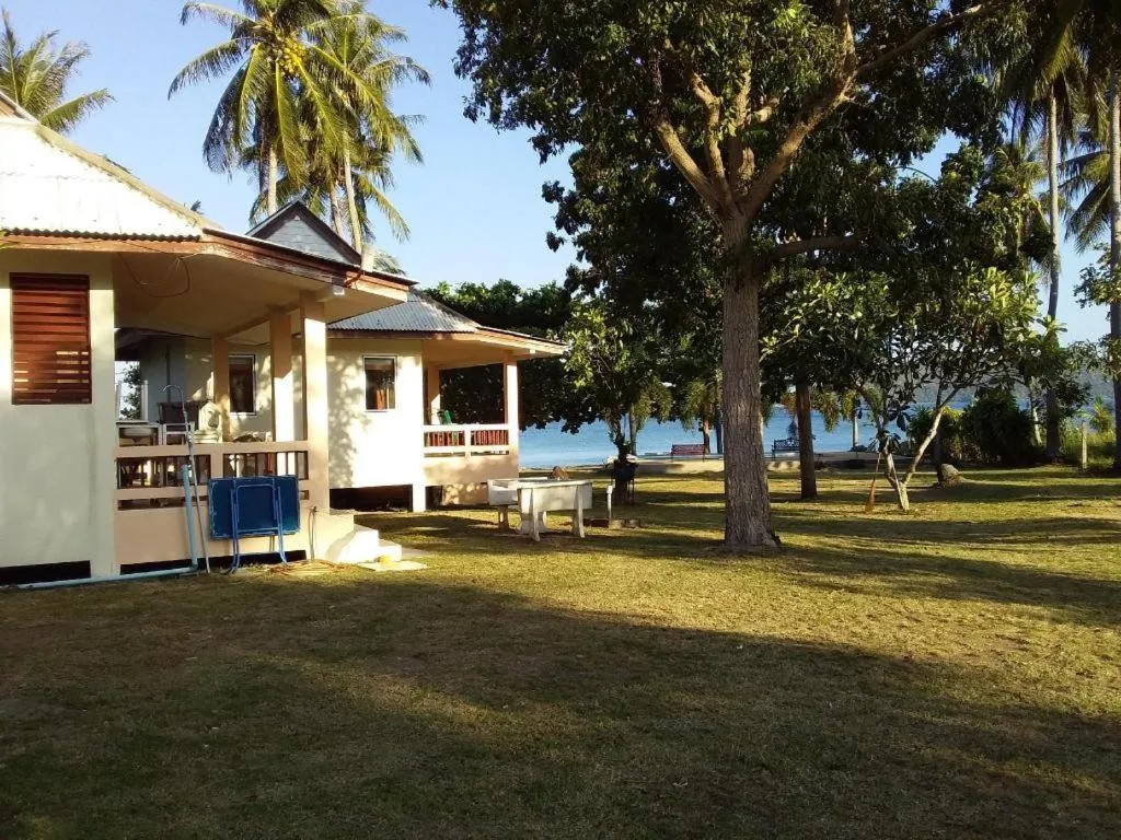 Jinta Beach Bungalow