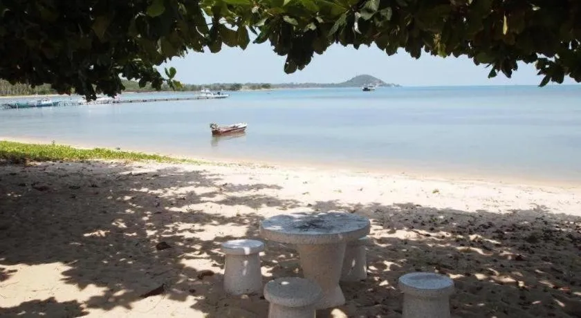 Jinta Beach Bungalow