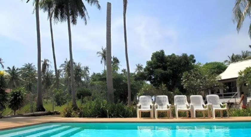 Jinta Beach Bungalow