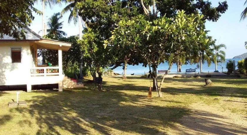 Jinta Beach Bungalow