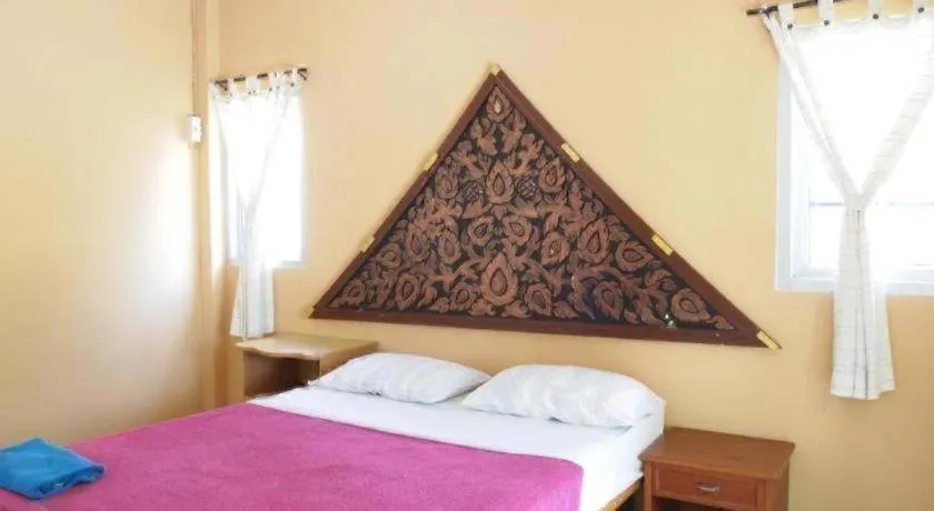 Bed in Jinta Beach Bungalow