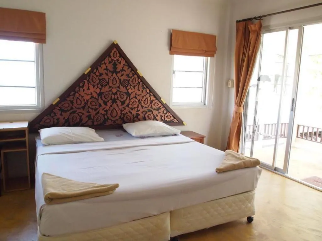 Bed in Jinta Beach Bungalow