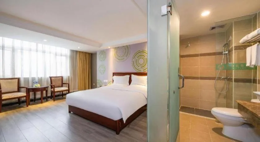 Bed in GreenTree Inn Nanning Langdong Hotel