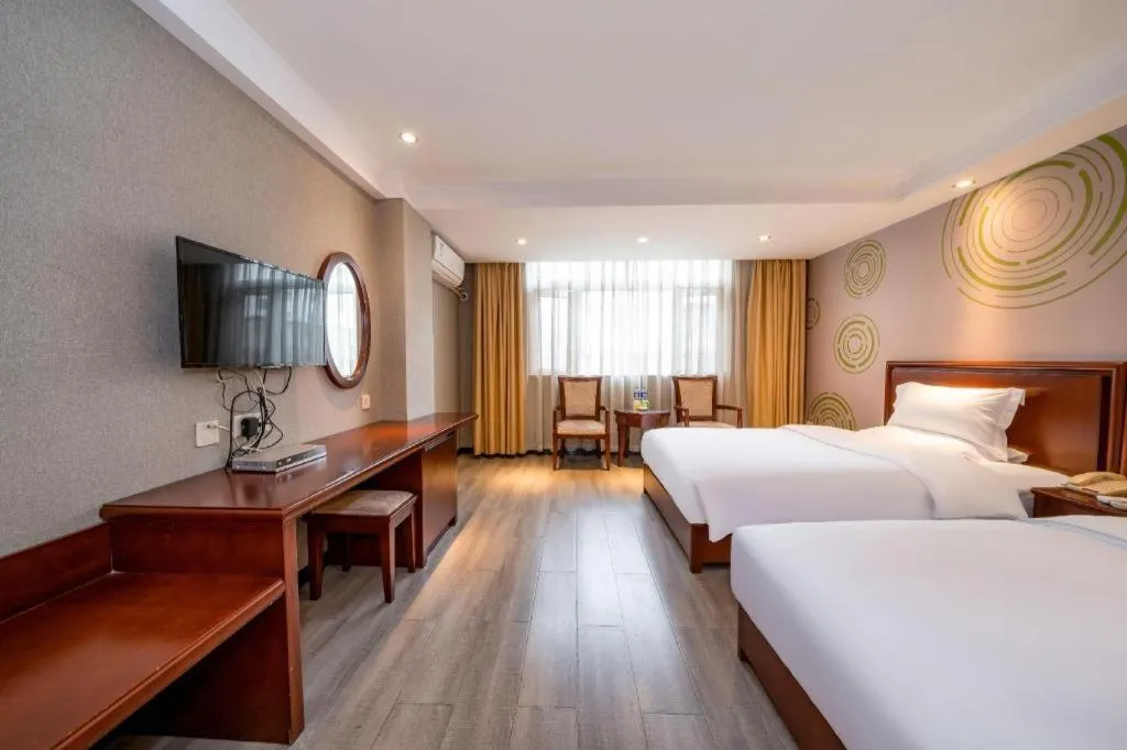 Bed in GreenTree Inn Nanning Langdong Hotel