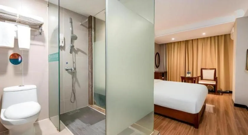 Bed in GreenTree Inn Nanning Langdong Hotel
