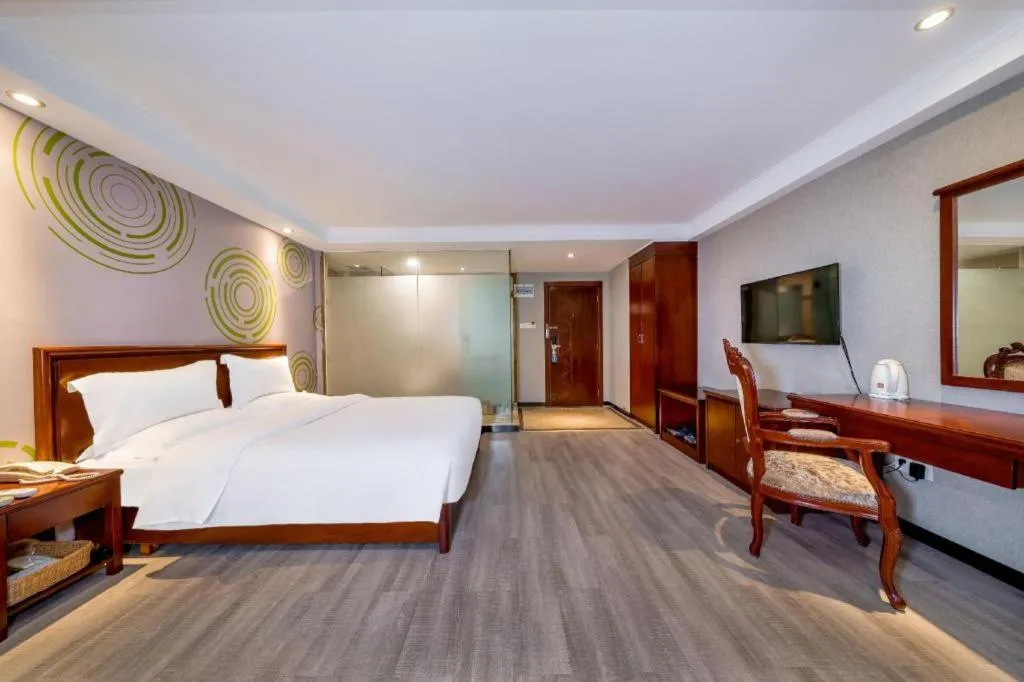 Bed in GreenTree Inn Nanning Langdong Hotel