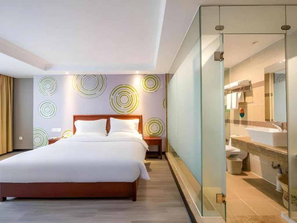 Bed in GreenTree Inn Nanning Langdong Hotel
