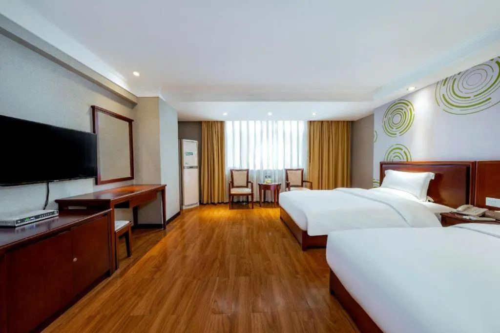 Bed in GreenTree Inn Nanning Langdong Hotel